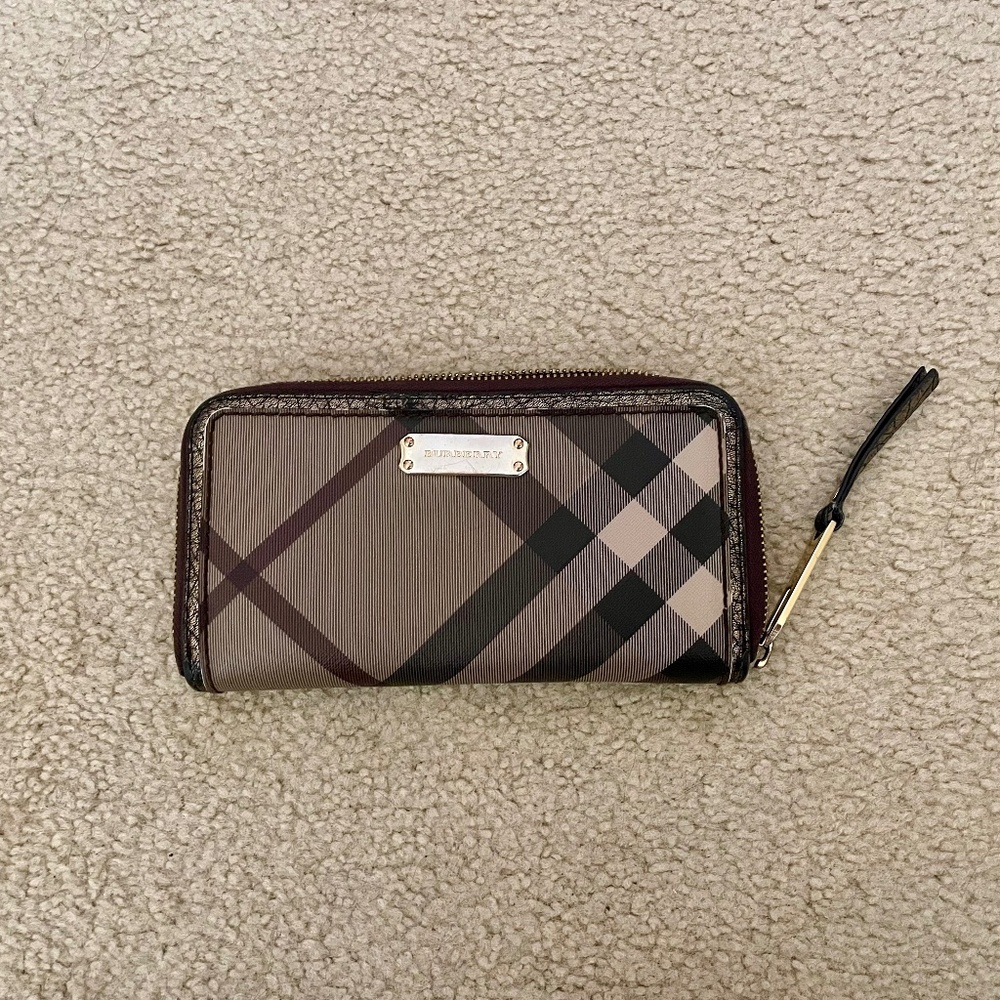 Burberry long check wallet with dust bag